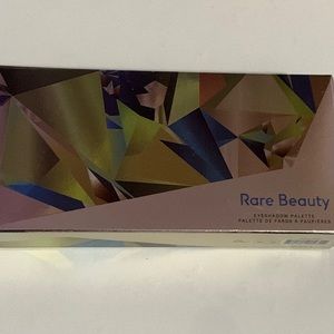 Rare Beauty Confident Energy Eyeshadow